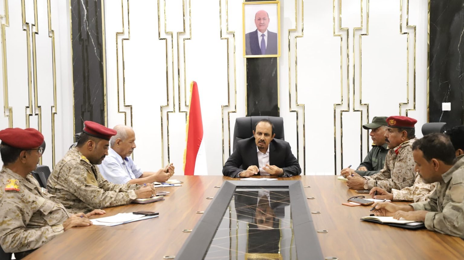 اللجنة الأمنية بحضرموت تؤكد أن الحملة ضد الخارجين عن القانون بدأت ولن تتراجع .