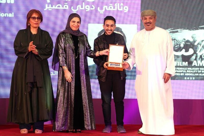 في إنجاز فني متميز : إبن حضرموت الوادي المخرج عبداللاه الحبشي يحصد جائزة أفضل فيلم دولي قصير في مهرجان سينما المرأة والطفل الدولي