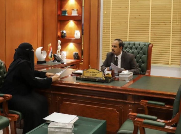 محافظ حضرموت يوجه بمشاريع لتطوير قدرات قطاع المرأة بوادي حضرموت والصحراء