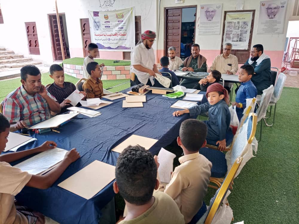 ورشة تدريبية حول فنون الخط العربي تعقد بمدرسة عبدالله بن سميط بشبام