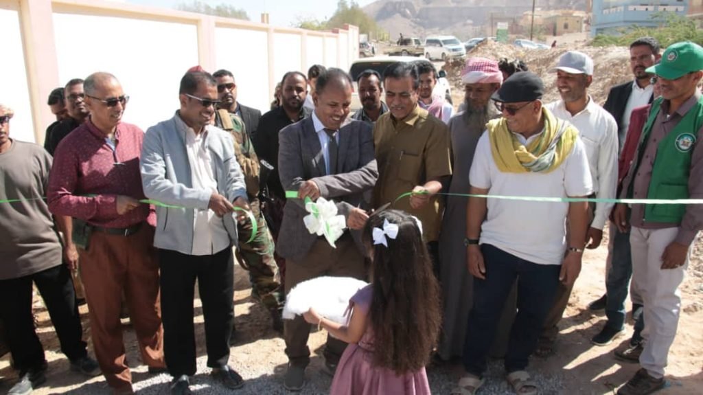 تدشين العمل في خمس آبار للمياه بمديرية القطن