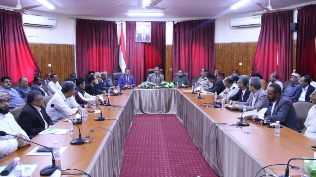 تنفيذي وادي وصحراء حضرموت يناقش تقارير عن نشاط مكاتب تنفيذية وأداء مديرية رخية