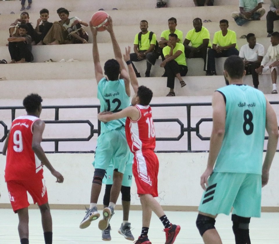 افتتاح الدور السادس من المرحلة النهائية للدوري العام لكرة السلة لأندية الدرجة الأولى بمدينة سيئون