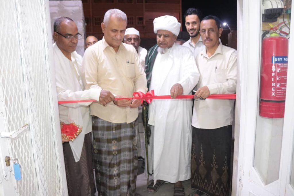 تدشين العيادات الرمضانية التخصصية المجانية بمركز الهدى الطبي بحي السحيل بسيئون