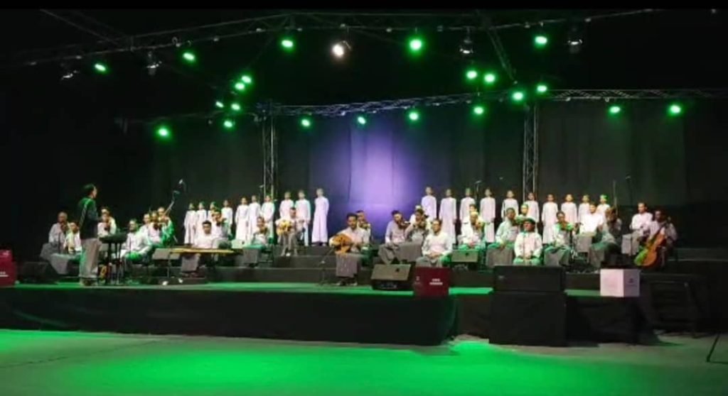 مدينة سيئون تشهد مساء امس فعاليات مهرجان “ألحان الزمن الجميل”