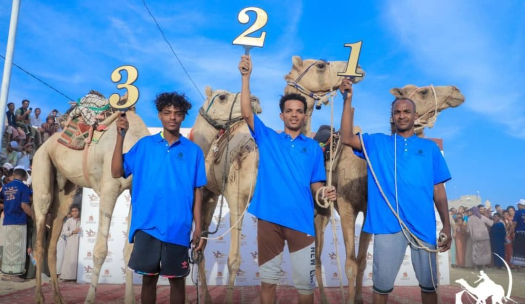 اختتام فعاليات أكبر سباق للهجن بمدينة تريم
