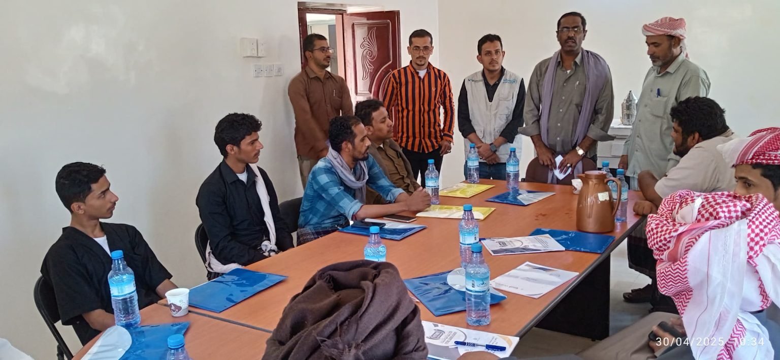 تدشين الدورات التدريبية للمستفيدين بمشروع النقد مقابل التدريب بمديرية رخية