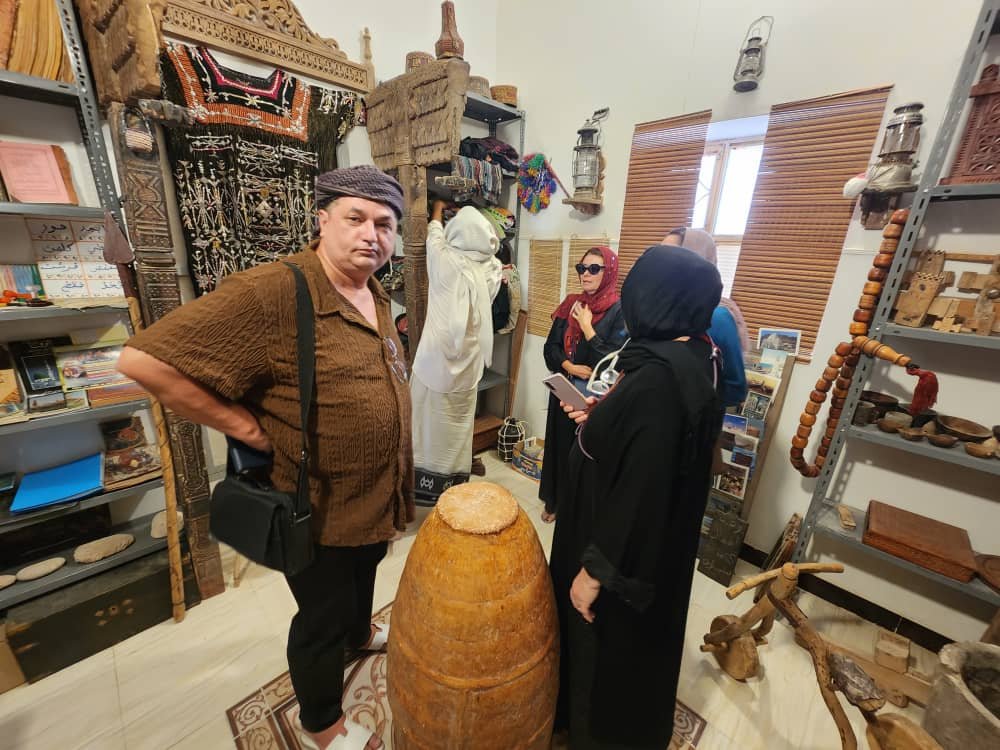 إقبال سياحي واسع على متحف النخيل بسيئون يبرز جمال التراث الحضرمي