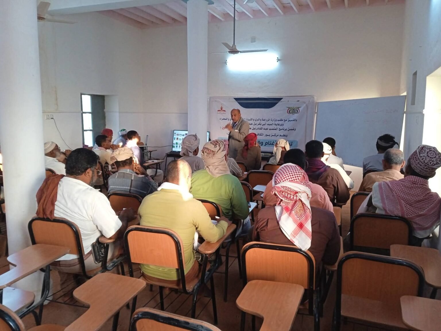 تدشين الدورة التدريبية الثانية في تربية الأغنام والرعاية الصحية بمنطقة بور بسيئون