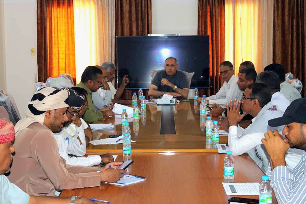 مناقشة تموينات المياه خلال شهر رمضان بوادي حضرموت