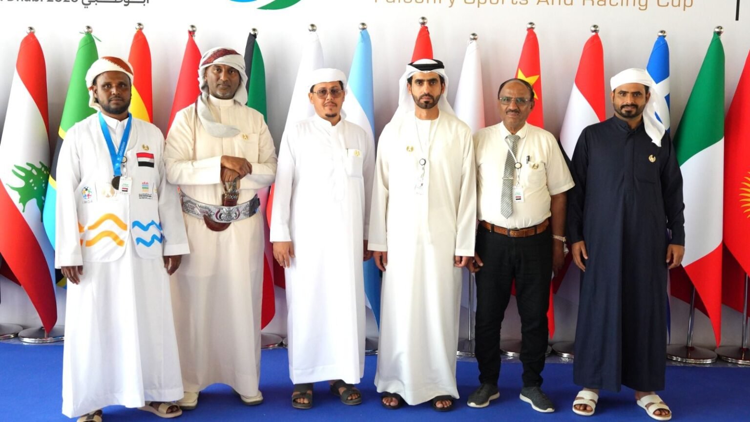 مشاركة يمنية متميزة في كأس الاتحاد الدولي لرياضات وسباقات الصقور 2026