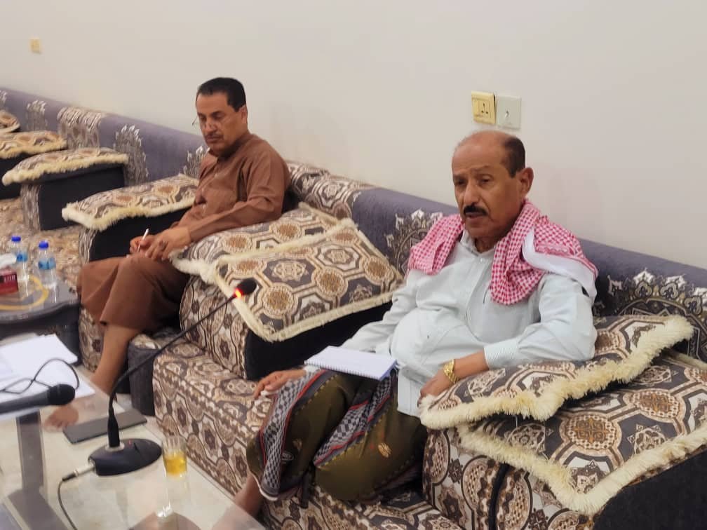 اجتماع بسيئون يناقش السبل الكفيلة لتحسين أوضاع التيار الكهربائي بوادي حضرموت