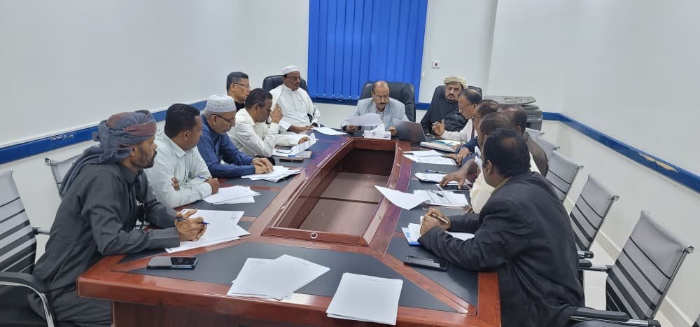 مجلس إدارة هيئة مستشفى سيئون يعقد اجتماعه الأول للعام 2026م ويستعرض مؤشرات الأداء للعام الماضي