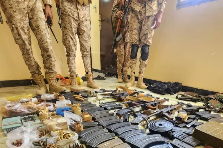 قوات درع الوطن الفرقة الثانية تؤكد استمرار الحملة الأمنية لمنع حمل السلاح في مدن وادي حضرموت