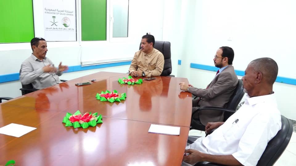 الوكيل السعيدي يطّلع على مستوى الانضباط الوظيفي في وحدات الخدمة العامة بوادي حضرموت عقب إجازة عيد الفطر المبارك