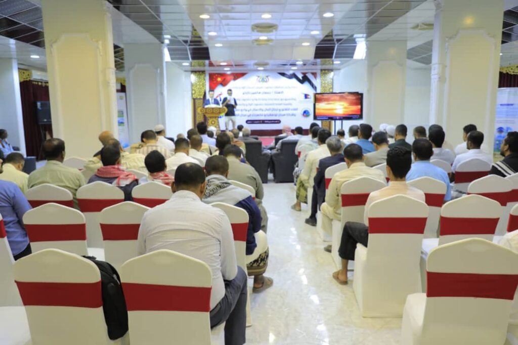 الوكيل بارباع يبحث مع رجال الأعمال وشركة صينية مشروع إنشاء محطة طاقة شمسية بوادي حضرموت