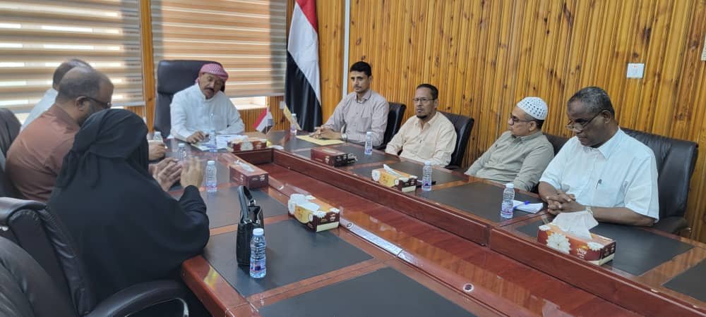 الوكيل باربّاع يطلع على نشاط إتحاد منظمات المجتمع المدني بوادي وصحراء حضرموت