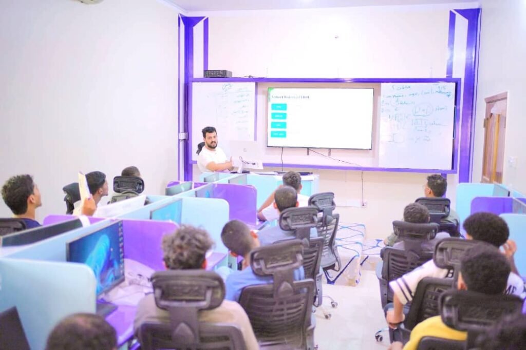 تدشين العام الجامعي 2026 / 2027 بجامعة القرآن الكريم والعلوم الإسلامية بسيئون