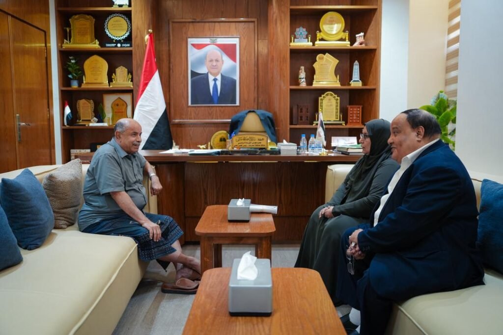 عضو مجلس القيادة محافظ حضرموت يبحث مع رئيسة هيئة مكافحة الفساد تعزيز التنسيق وتطوير آليات والرقابة