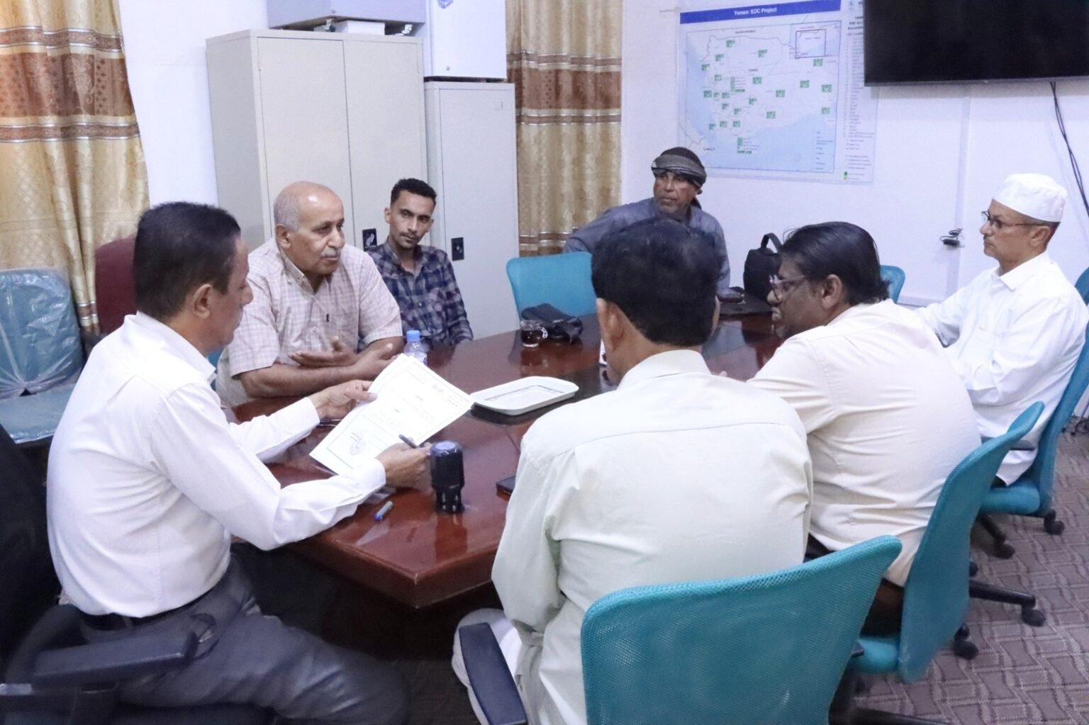 بحث تنظيم وترخيص المنشآت الطبية الخاصة بوادي حضرموت