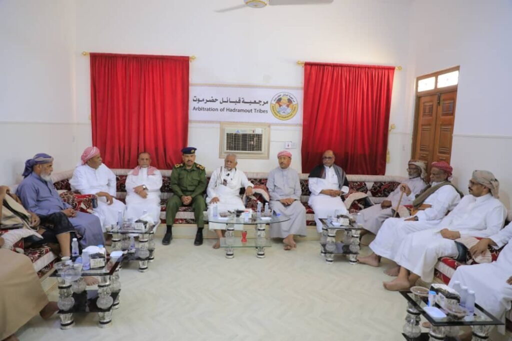 لقاء بسيئون يناقش تعزيز الأمن والاستقرار بوادي وصحراء حضرموت