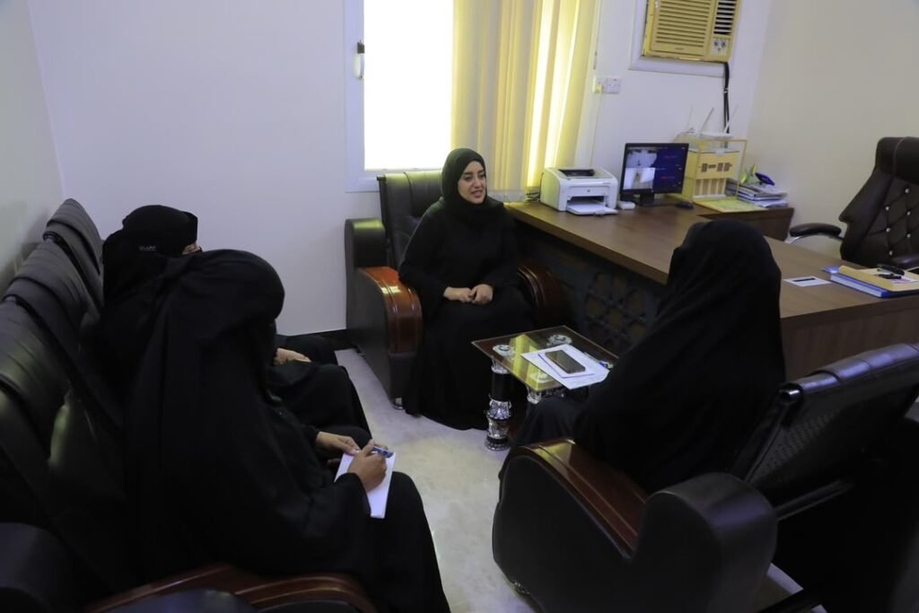 وكيلة حضرموت لشؤون المرأة تبحث بوادي حضرموت أوضاع المؤسسات المختصة بالمرأة