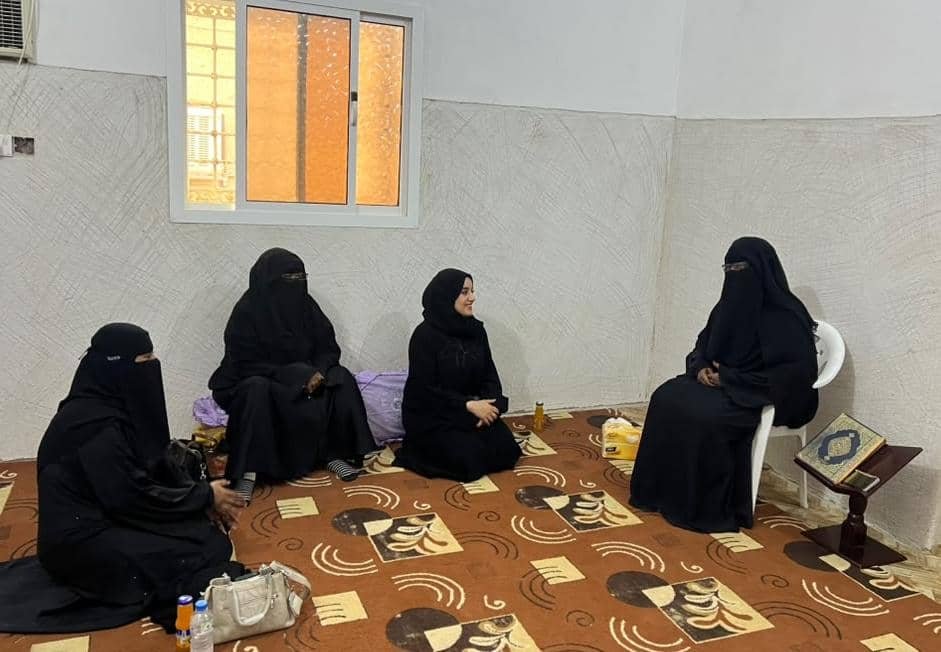 وكيلة حضرموت لشؤون المرأة تلتقي كوادر نسائية رائدة في التعليم والصحة بوادي حضرموت