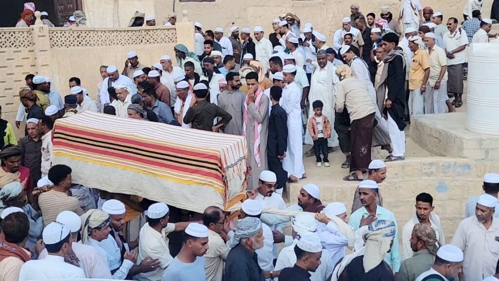 بحضور رسمي وشعبي .. تريم تودّع الفنان والملحن حسن باحشوان