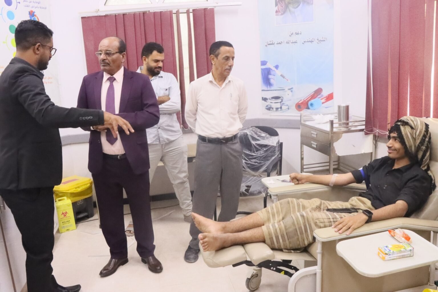 حملة التبرع بالدم تتواصل في المركز الوطني لنقل الدم بسيئون